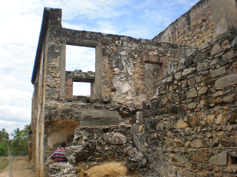 Ruínas do Castelo Garcia D’Ávila na Praia do Forte
