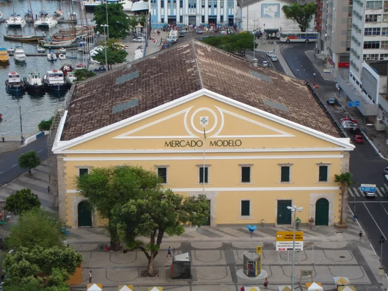 Passeio pelo Mercado Modelo em Salvador