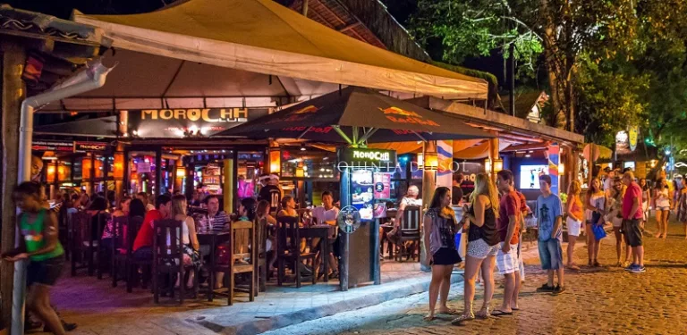 Melhores bares e pubs de Porto Seguro na Bahia