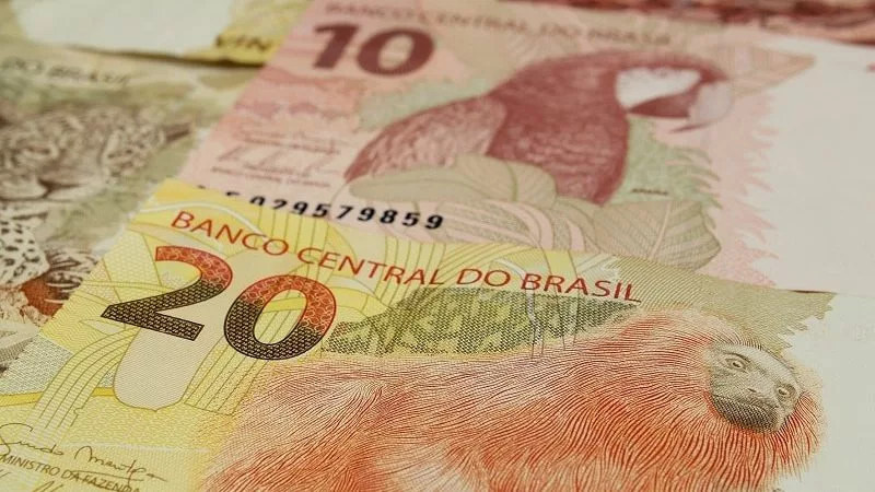 Notas de reais: Quanto dinheiro levar para Salvador?